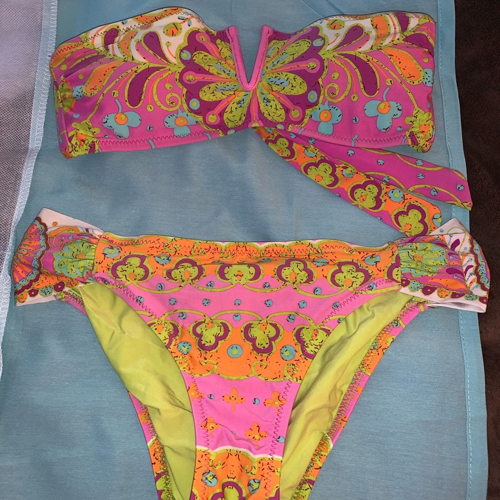 Trina Turk Bathing Suit 🔆🏝💕